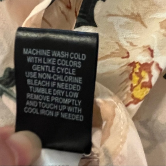 NWT Torrid Peach Floral Button Down Long High Low Blouse 1X (Torrid Size 1) - Picture 12 of 15